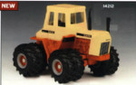 1470 Vintage Tractor - 1:64 Scale
