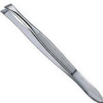 Wide Slanted Tip Tweezer