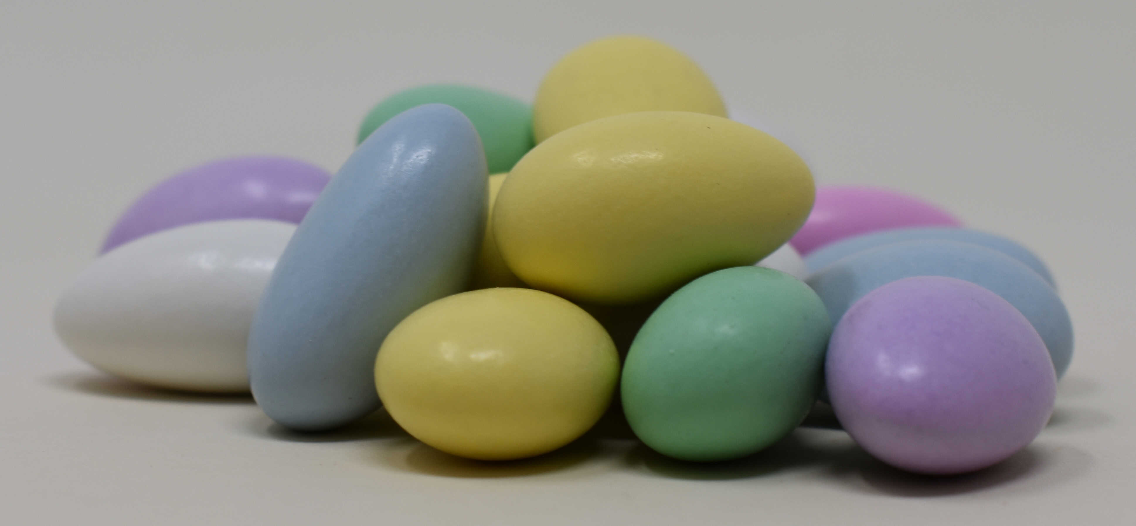 Pastel Jordan Almonds - Side Photo