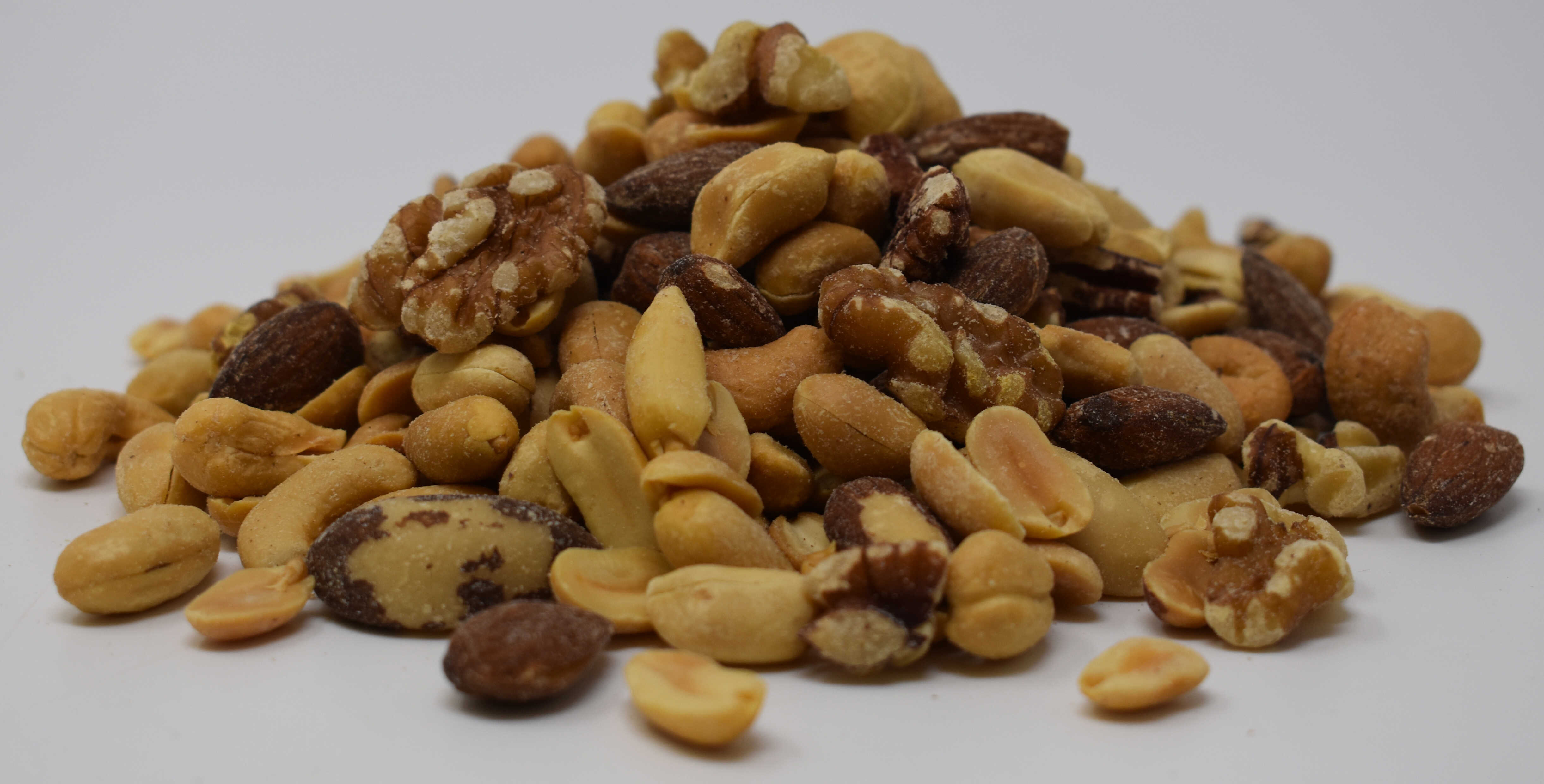 Mixed Nuts with Peanuts <BR>(Roasted and Salted) - Side Photo