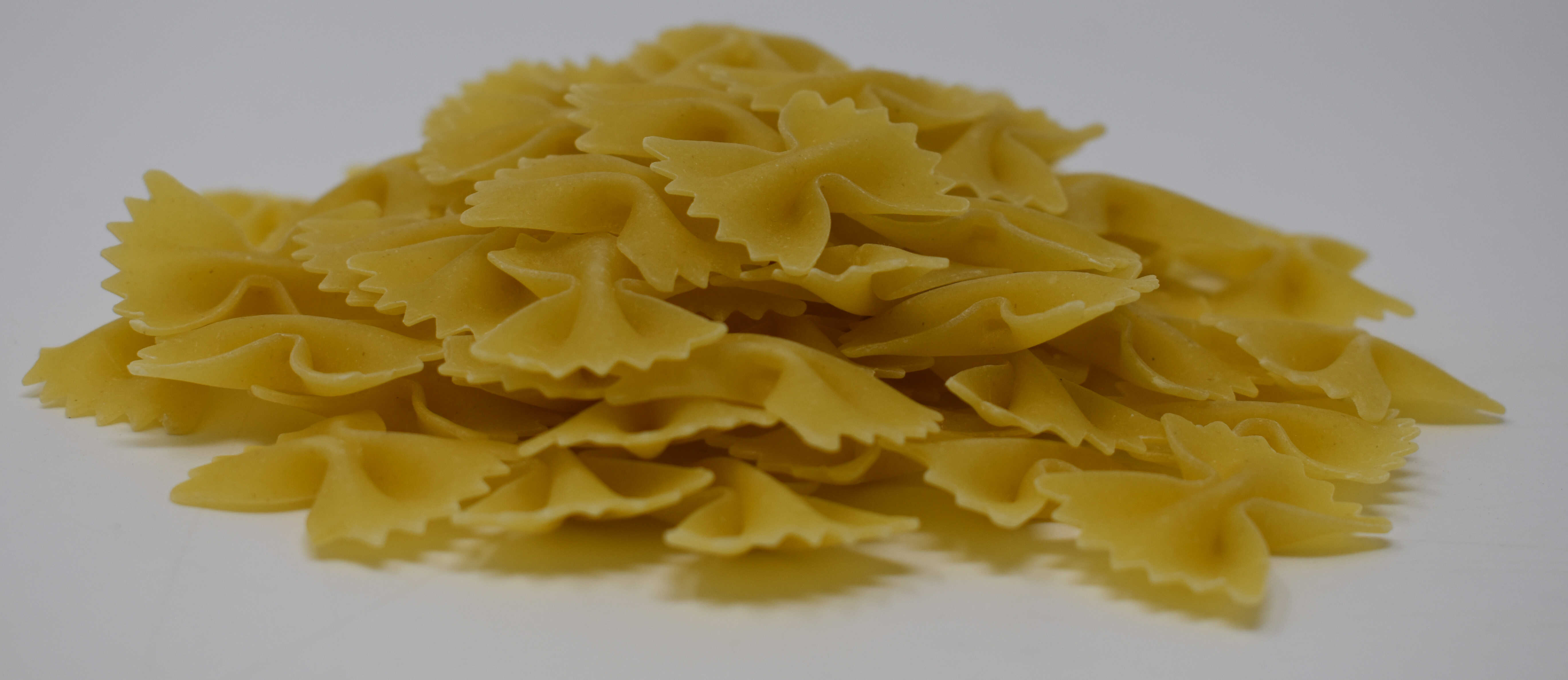 Farfelle Bow-Tie Pasta - Side Photo