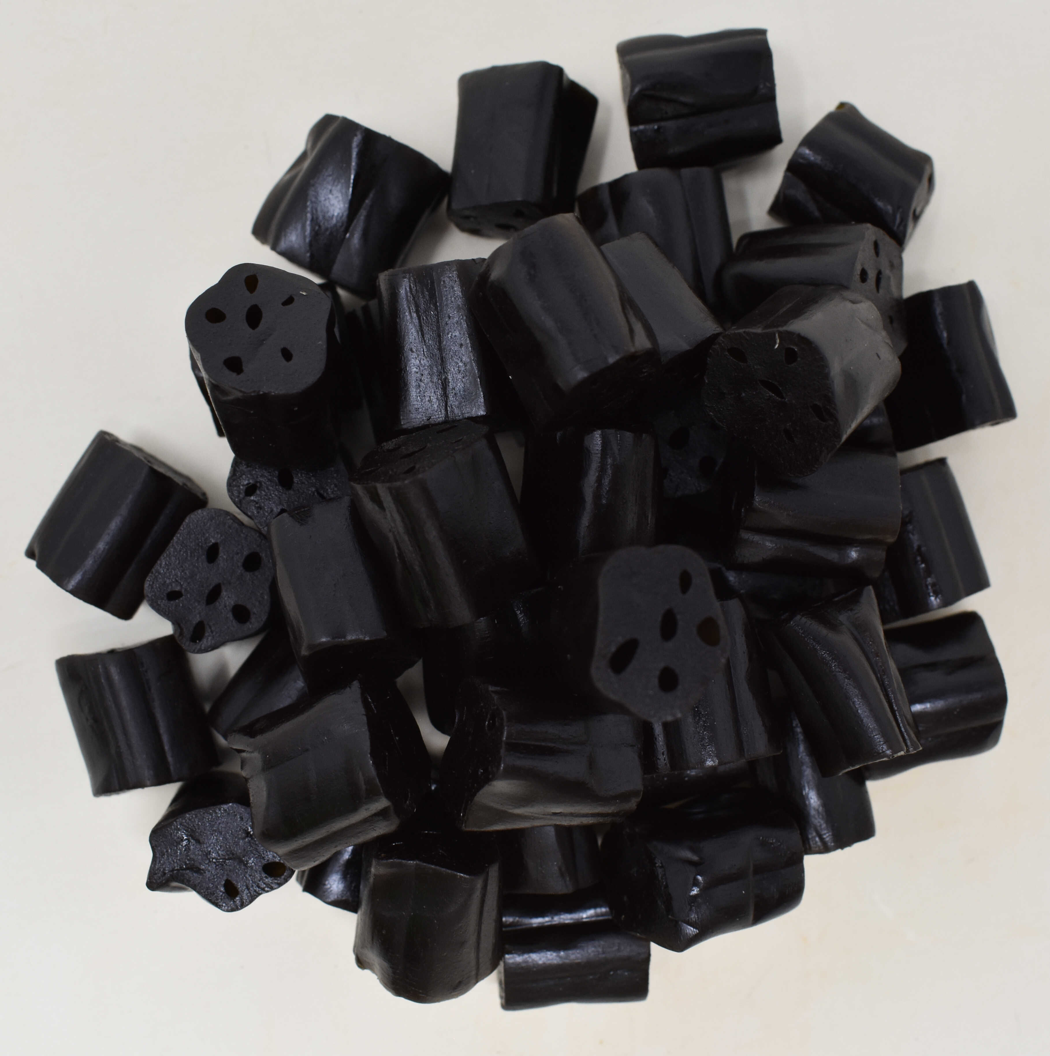 Black Licorice Nibs Bites - Top Photo