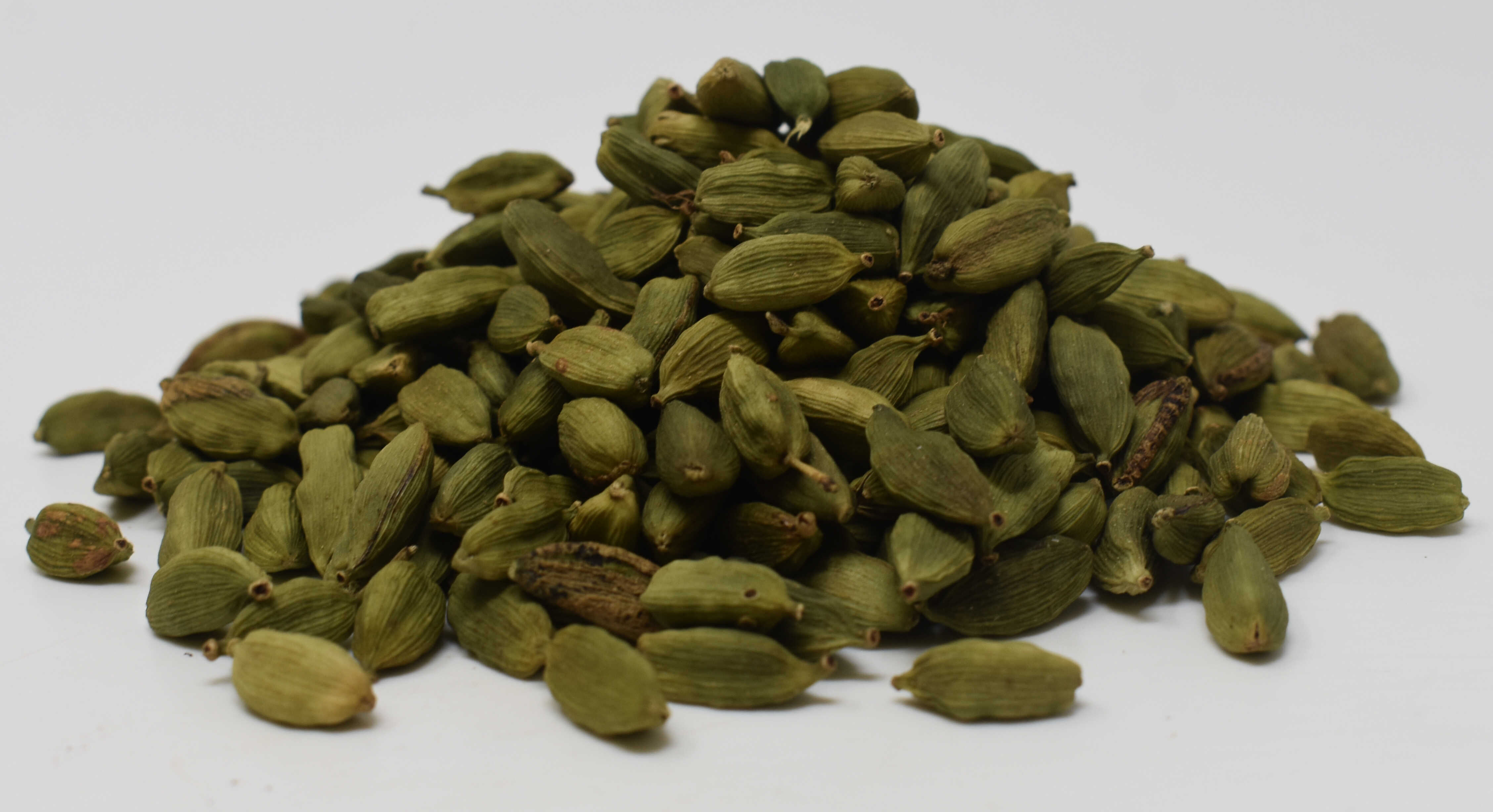 Cardamom Pods <BR>(Green, Whole) - Side Photo