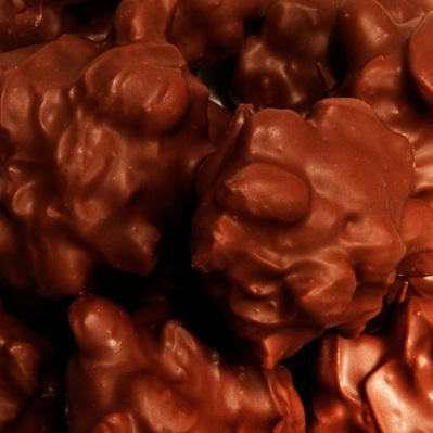 Chocolate Peanut Clusters (Sugar Free)